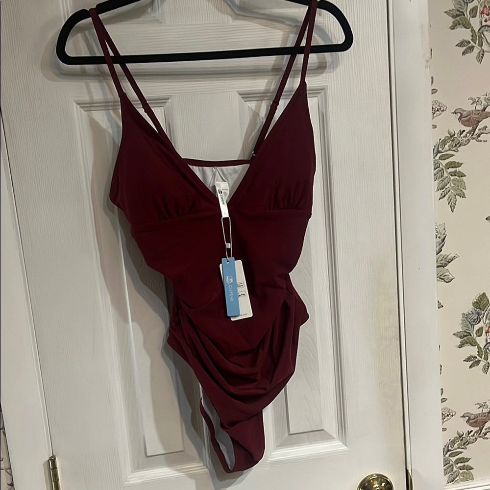 (NWT) CUPSHE One Piece